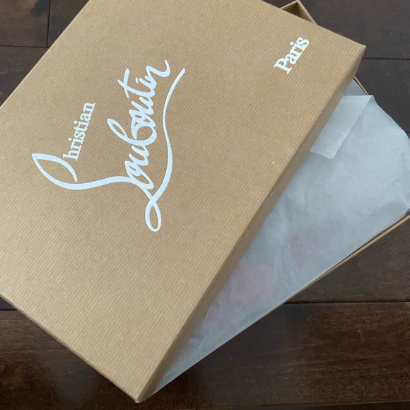 Original collectors Louboutin heart black patent leather peep toe - Picture 3 of 9